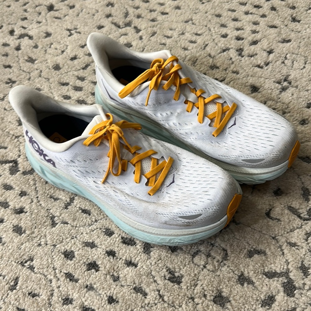 Hoka Clifton 8